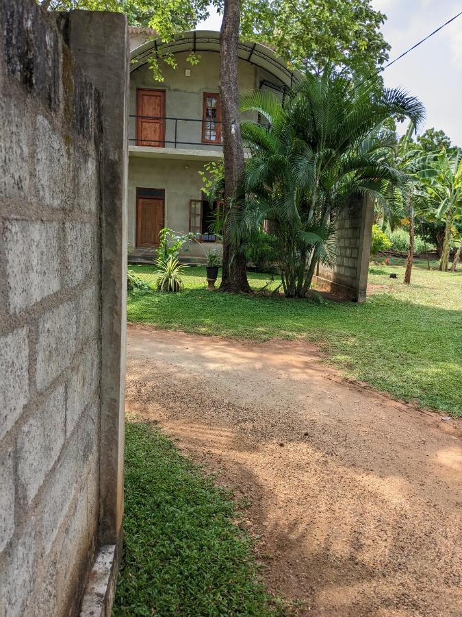 Afenta Motel- Mihintale Exterior foto